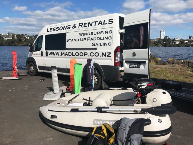 Alan McIntosh, właściciel MadLoop WindSurf School, Auckland Nowa Zelandia